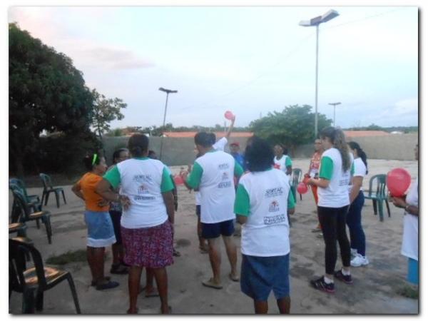 Secretaria de Assistência Social desenvolve atividades Esportivas com Grupo de Idosos - Imagem 8