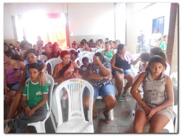 Escola Municipal Tia Nenen Brito comemora Dia do Índio, dia de Tiradentes, dia do Livro e a Páscoa - Imagem 18