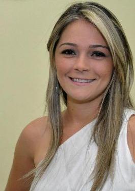 Parabéns Alcidélia Magalhães completando mais uma primavera.