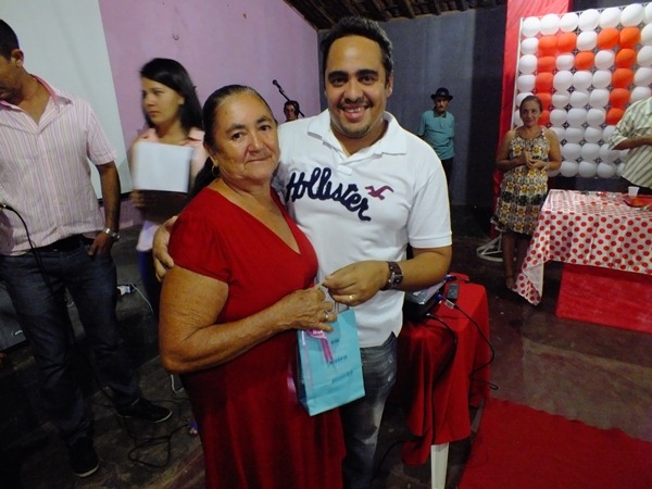 Dom Expedito Lopes antecipa a comemoração do Dia das Mães! Festa com grande Glamour - Imagem 23