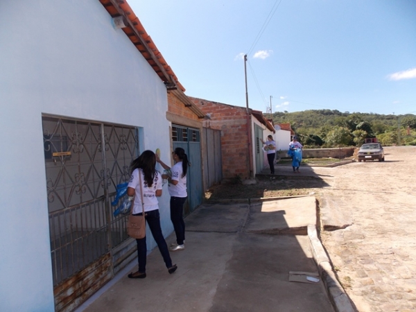 Secretaria municipal de Saúde realiza campanha preventiva contra a Dengue - Imagem 2