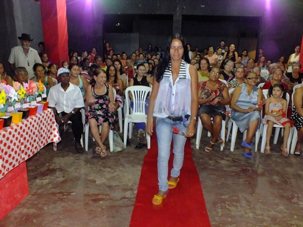 Dom Expedito Lopes antecipa a comemoração do Dia das Mães! Festa com grande Glamour - Imagem 50