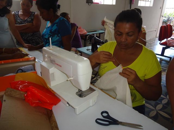 Secretaria Municipal de Assistência Social Promove Curso de Corte e Costura - Imagem 9