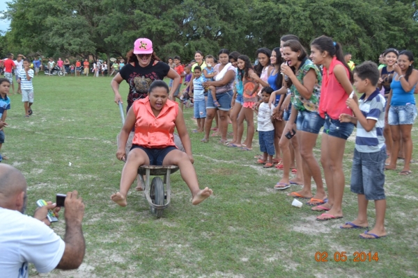 Brincadeira do carro-de-mão animou a festa do trabalhador em Boa Hora - Imagem 2