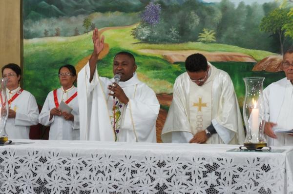 Os servos  de Maria.  - Imagem 12