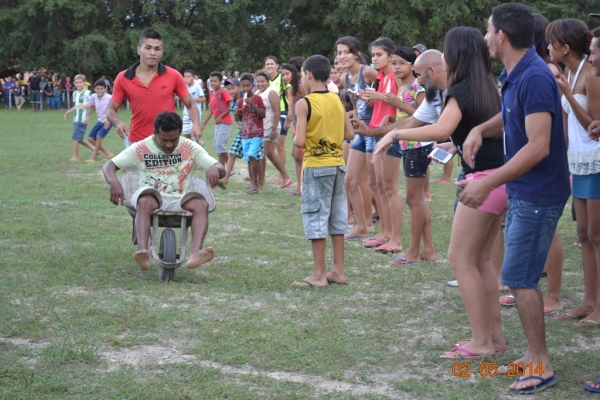 Brincadeira do carro-de-mão animou a festa do trabalhador em Boa Hora - Imagem 5