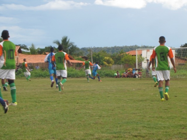 Grande final  de torneio de futebol Amador de campo em Miguel Alves - Imagem 8