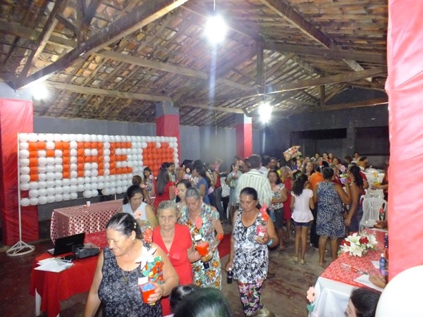 Dom Expedito Lopes antecipa a comemoração do Dia das Mães! Festa com grande Glamour - Imagem 15