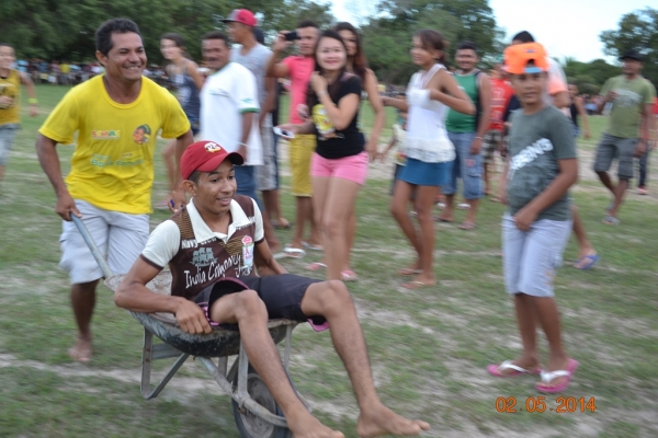 Brincadeira do carro-de-mão animou a festa do trabalhador em Boa Hora - Imagem 7