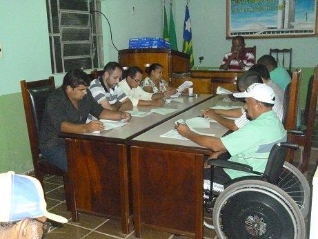 Vereadores frustram grande parte da população municipal e aprovam por 7x2 as contas do ex-prefeito - Imagem 2