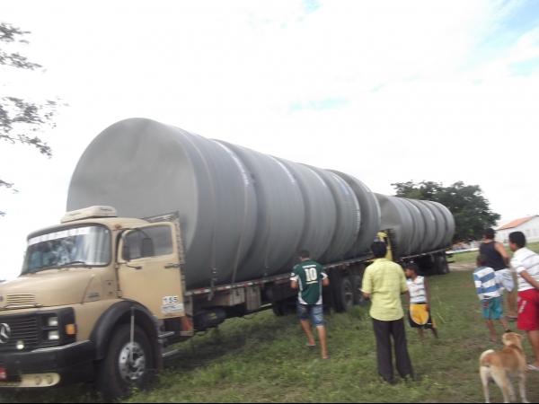 O município de Novo Oriente do Piauí, foi contemplado com 75 cisternas do programa água para todos da CODEVASF. - Imagem 2