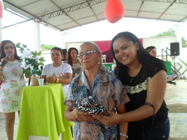 CAPS realiza festa em homenagem as mães em Valença - Imagem 9