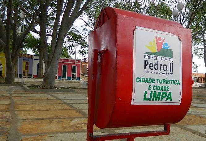 Prefeitura contrata nova empresa para limpeza pública