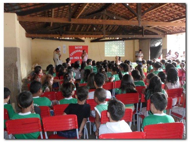  Escola Arlindo Cipriano Leal Comemorou as datas festivas do mês de abril
