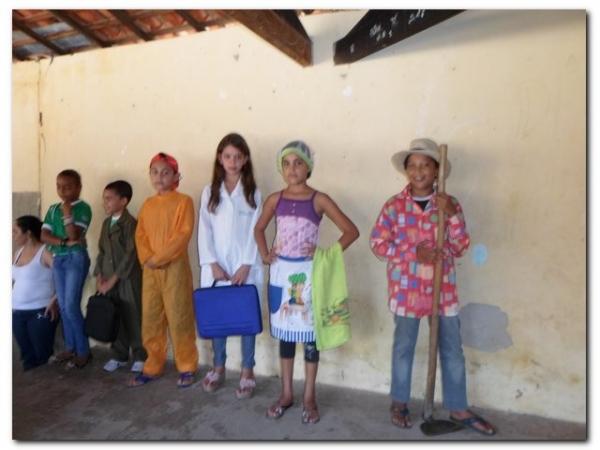  Escola Arlindo Cipriano Leal Comemorou as datas festivas do mês de abril - Imagem 13