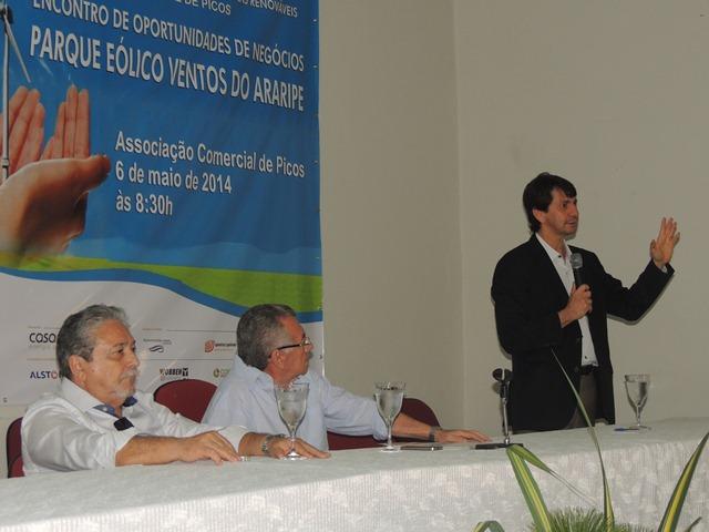 Construção do Parque Eólico atrai o interesse dos empresários picoenses.