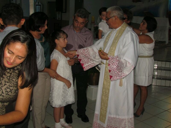 Aconteceram neste último domingo os batizados dos filhos de Edneida Fortes e Sineida Fortes - Imagem 6