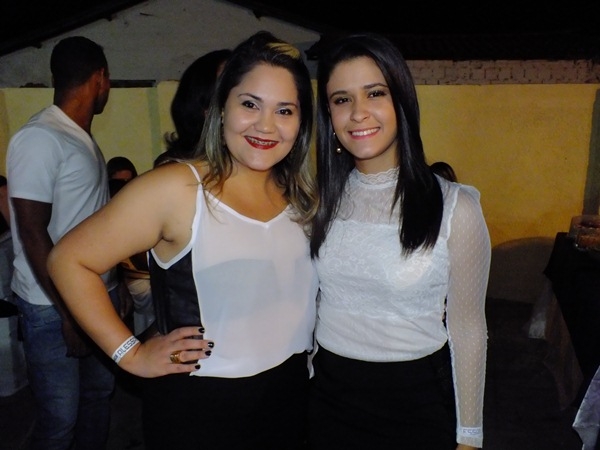 Festa de 15 anos com grande estilo em Dom Expedito Lopes - Imagem 54
