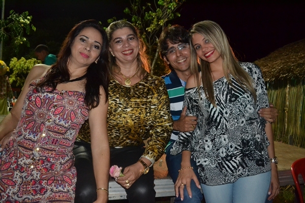 Show de Adriana Melo abre a programação social dos Festejos de Santo Antônio - Imagem 6