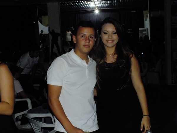 Festa de 15 anos com grande estilo em Dom Expedito Lopes - Imagem 33