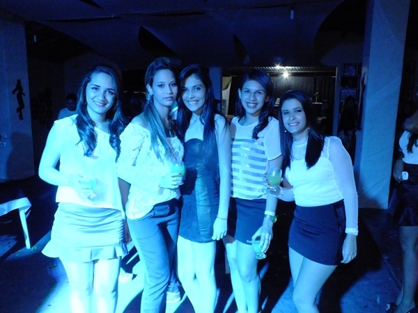 Festa de 15 anos com grande estilo em Dom Expedito Lopes - Imagem 29