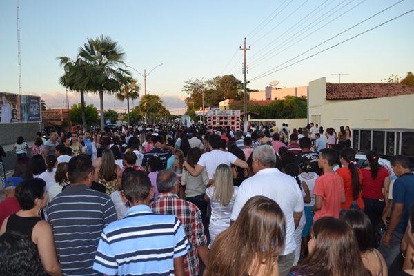  Procissão de abertura dos Festejos de Santo Antônio reúne quase 20 mil pessoas - Imagem 2