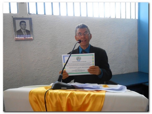 Câmara Municipal realiza Sessão Solene para entrega de títulos de Cidadão inhumense - Imagem 23