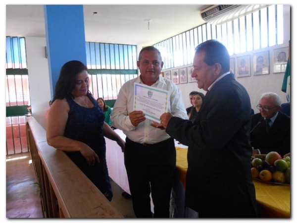 Câmara Municipal realiza Sessão Solene para entrega de títulos de Cidadão inhumense - Imagem 18