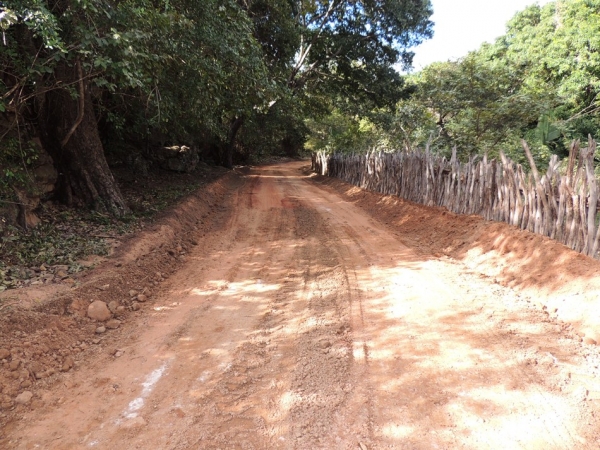 Prefeitura reforma estrada da Terra Dura e deixa população contente - Imagem 6