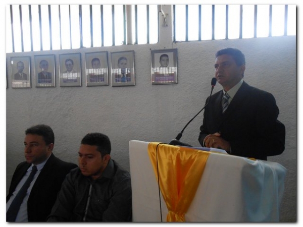 Câmara Municipal realiza Sessão Solene para entrega de títulos de Cidadão inhumense - Imagem 7