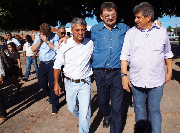  Prefeito Davinelson recebe comitiva do Governador para inaugura obra.   - Imagem 19