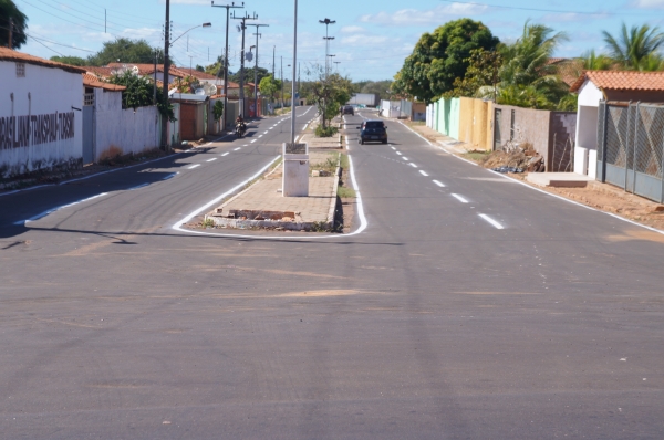  Prefeito Davinelson recebe comitiva do Governador para inaugura obra.   - Imagem 2