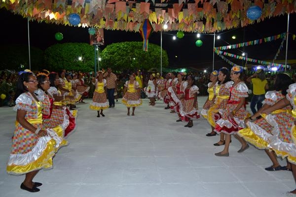 Primeira noite do XII Arraiá da Integração  de Brasileira foi um sucesso - Imagem 2