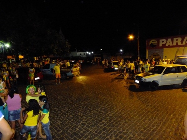TORCEDORES SE REÚNEM PARA TORCEREM JUNTOS NO CLUBE MUNICIPAL EM DOM EXPEDITO LOPES. - Imagem 20