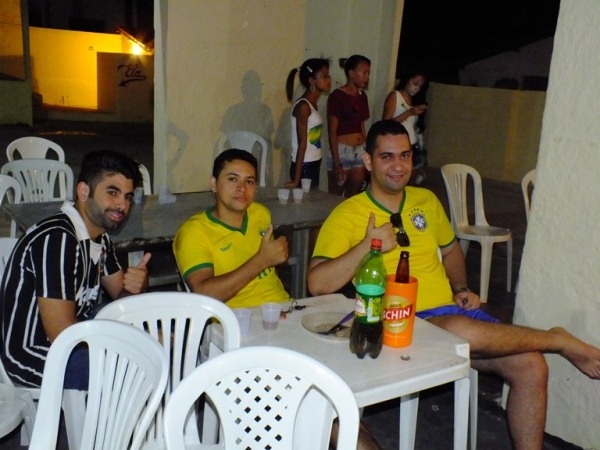 TORCEDORES SE REÚNEM PARA TORCEREM JUNTOS NO CLUBE MUNICIPAL EM DOM EXPEDITO LOPES. - Imagem 44