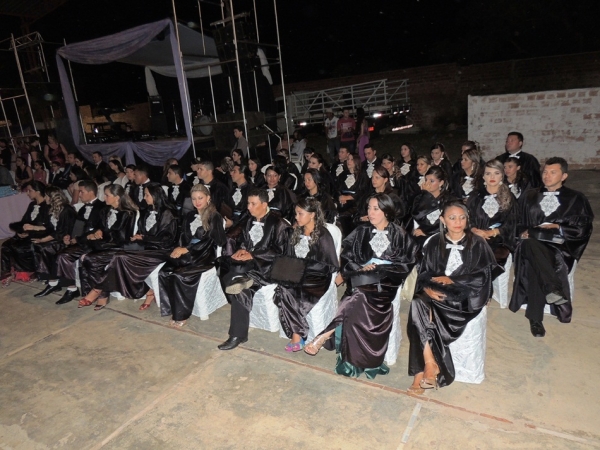 Faculdade Cristo Rei realiza festa de formatura de Biologia e História - Imagem 3