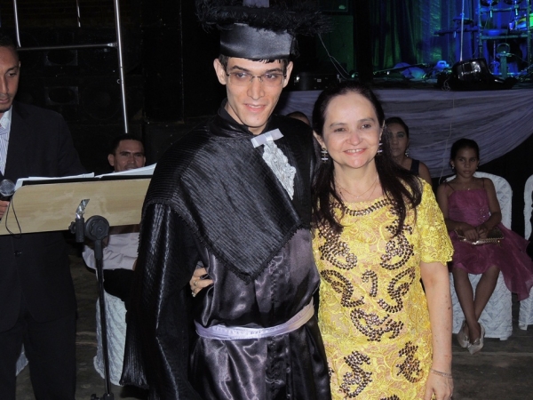 Faculdade Cristo Rei realiza festa de formatura de Biologia e História - Imagem 50