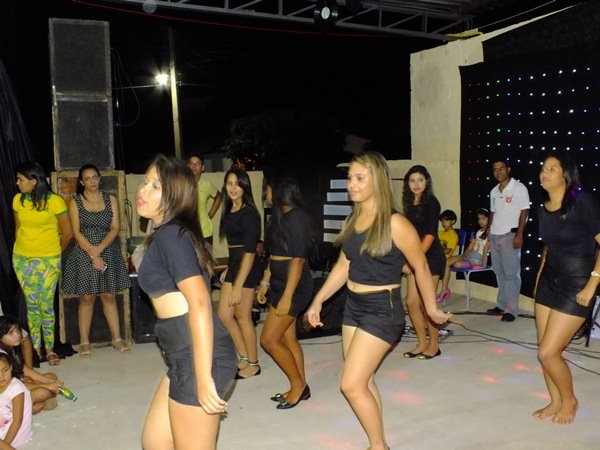 U. E. Dr. João Carvalho realiza show lítero musical - Imagem 9