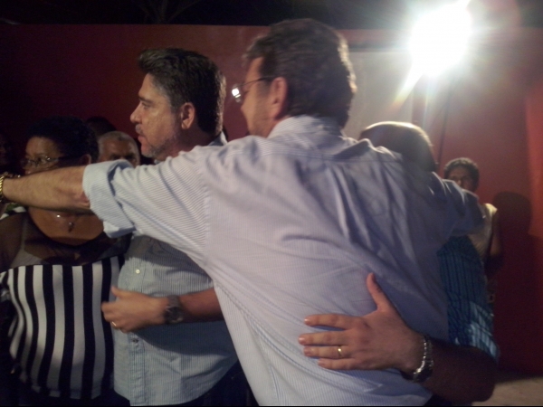 Prefeito Raimundo Ferreira inaugura obras com o governador Zé Filho - Imagem 58