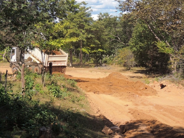 Prefeitura recupera estrada que dá acesso a ponto turístico - Imagem 8