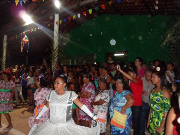 Quadrilha Sassaricandos da Noite é realiza com sucesso de publico - Imagem 17