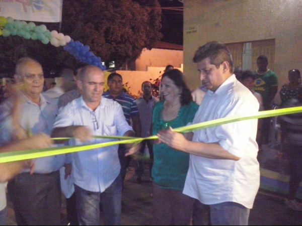 Prefeito Raimundo Ferreira inaugura obras com o governador Zé Filho - Imagem 16