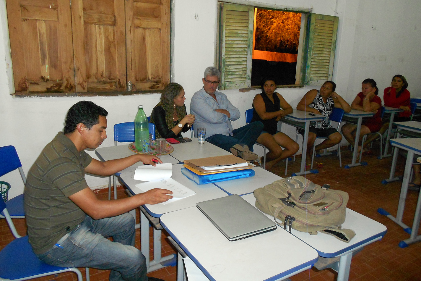 A Prefeita Claudia Lobo da aumento de 20% para  Professores da  Rede Municipal  