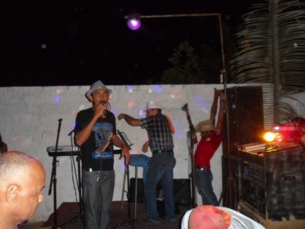 Quadrilha Sassaricandos da Noite é realiza com sucesso de publico - Imagem 30