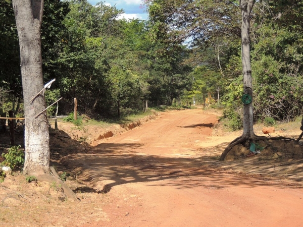 Prefeitura recupera estrada que dá acesso a ponto turístico - Imagem 1