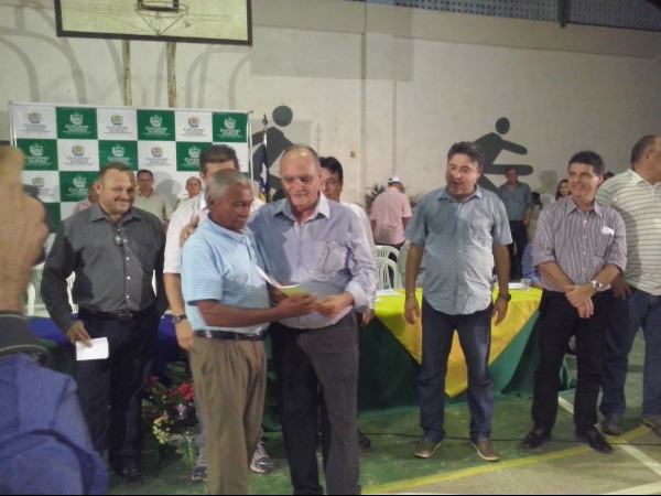 Prefeito Raimundo Ferreira inaugura obras com o governador Zé Filho - Imagem 34