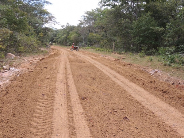 Prefeitura recupera estrada que dá acesso a ponto turístico - Imagem 14