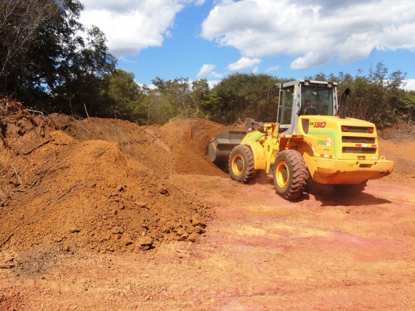 Prefeitura recupera estrada que dá acesso a ponto turístico - Imagem 11