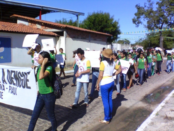 Secretaria de Saúde de Boa Hora realiza o dia D de combate a dengue - Imagem 14