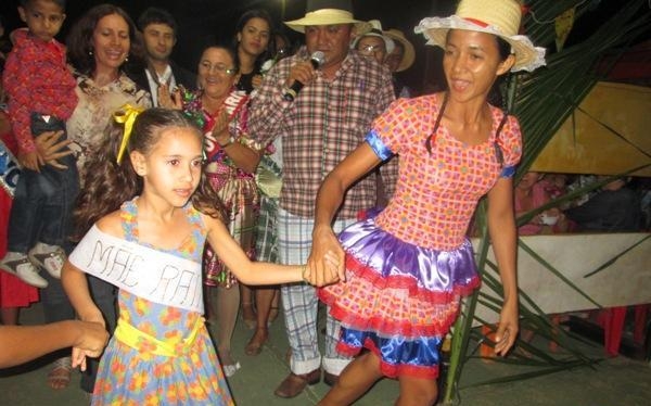 Arraiá das Pastorais realiza uma belíssima apresentação junina - Imagem 14